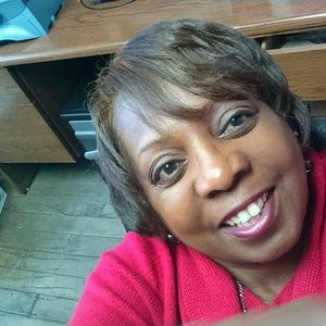 Meet your Posher, Cynthia